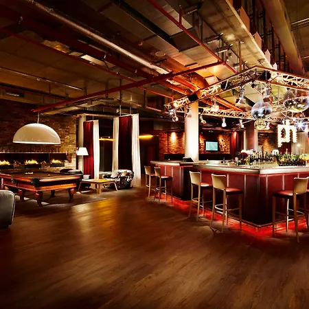 Nyx Koepenick By Leonardo