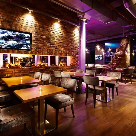 Nyx Koepenick By Leonardo Berlín