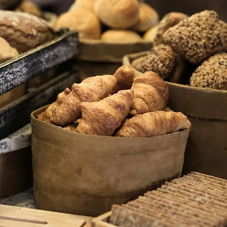 Nyx Koepenick By Leonardo