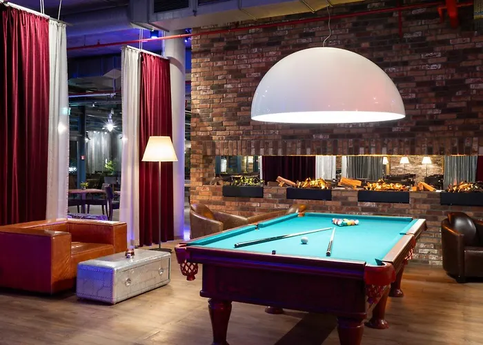 Nyx Koepenick By Leonardo